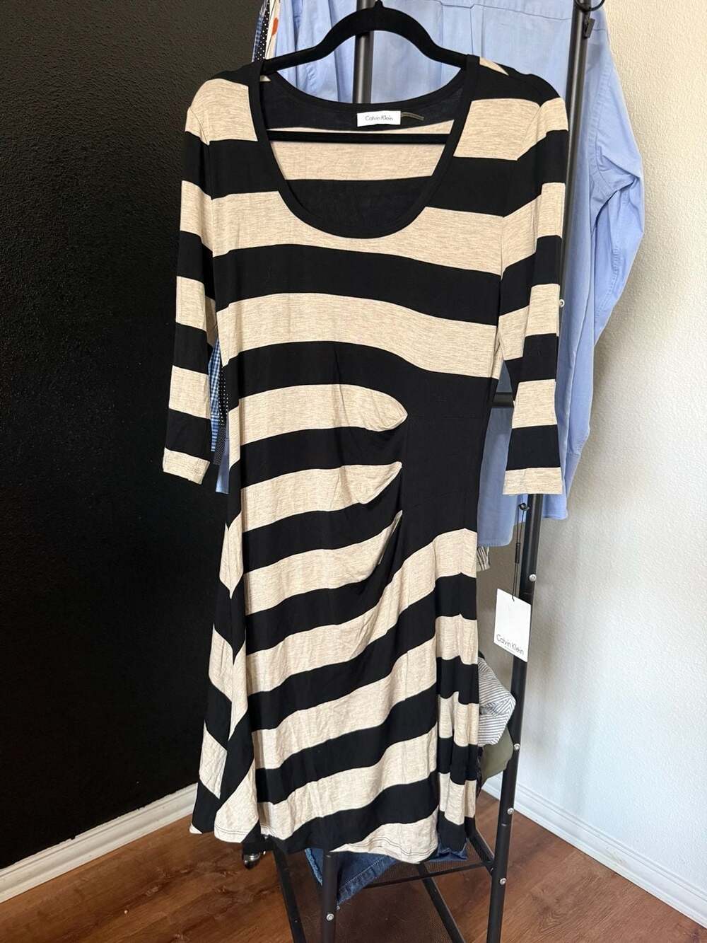 Calvin Klein Women's Black and Heather Bone Striped Ruched Midi Dress Size 10